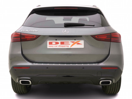 MERCEDES_MERCEDES_GLA_2654915_4.jpg