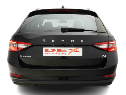 SKODA_SKODA_SUPERB_2654157_4.jpg