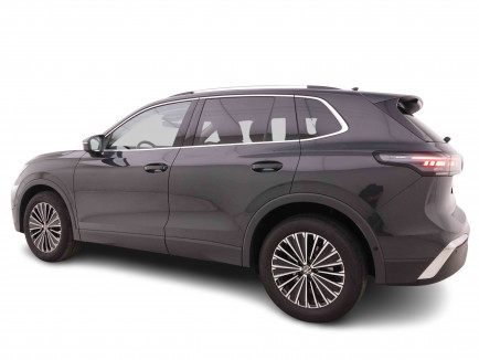 VOLKSWAGEN_VOLKSWAGEN_TIGUAN_2652424_2.jpg
