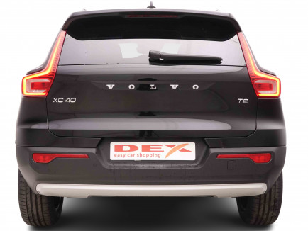 VOLVO_VOLVO_XC40_2550522_4.jpg