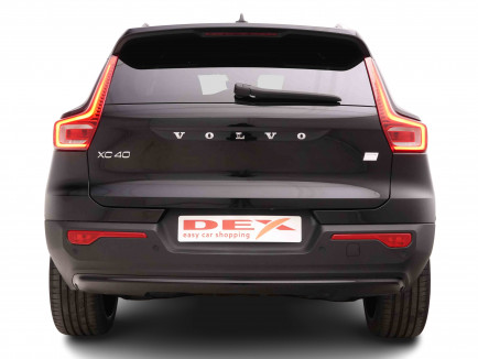 VOLVO_VOLVO_XC40_2551220_4.jpg