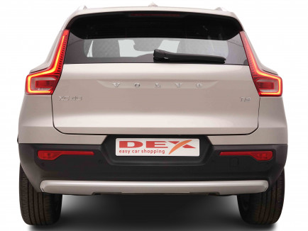 VOLVO_VOLVO_XC40_2551716_4.jpg