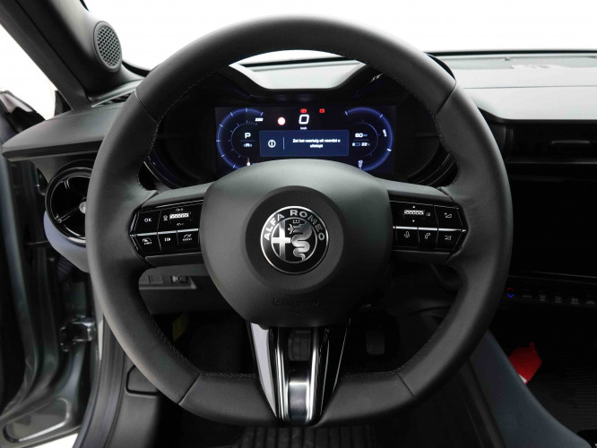 ALFAROMEO_ALFAROMEO_JUNIOR_2653572_8.jpg