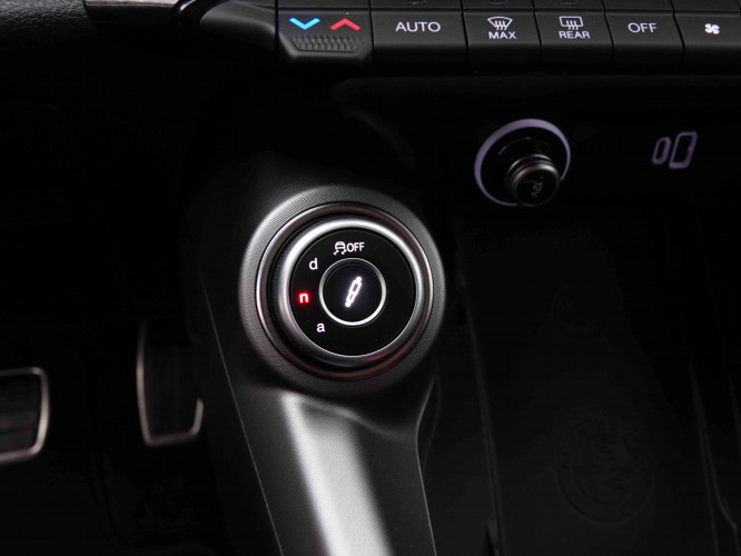 ALFAROMEO_ALFAROMEO_TONALE_2548203_17.jpg