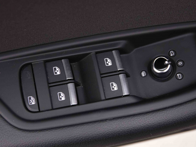 AUDI_AUDI_A4_2548647_22.jpg