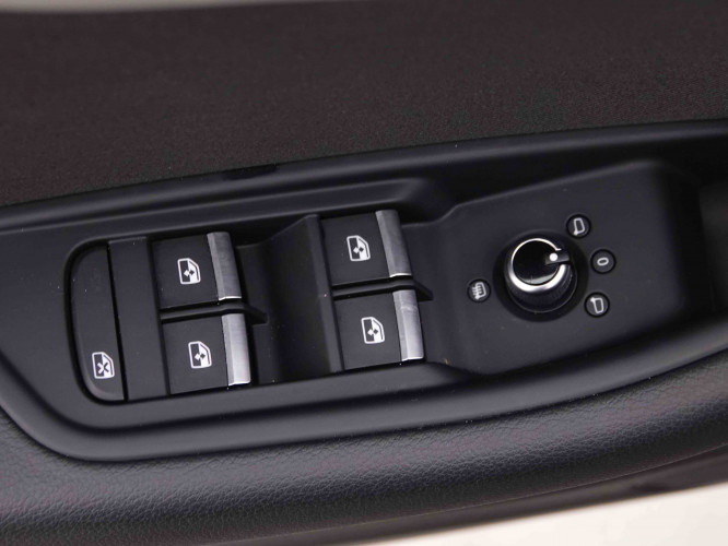 AUDI_AUDI_A4_2548649_22.jpg