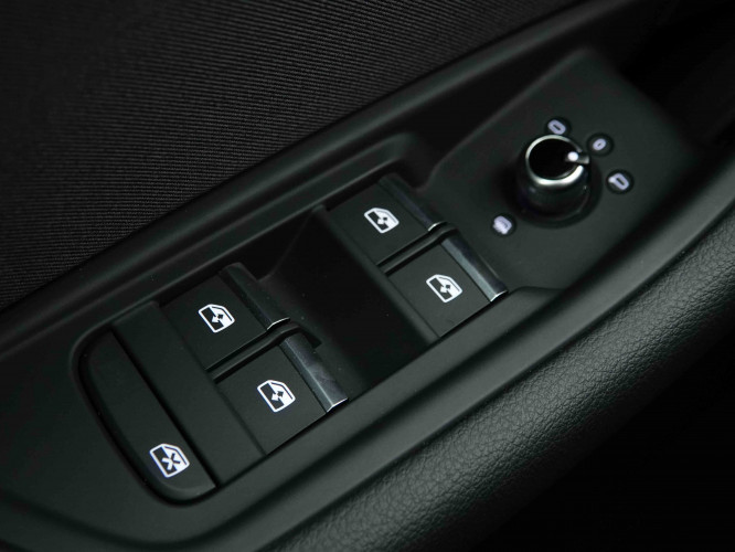 AUDI_AUDI_A4_2654454_22.jpg
