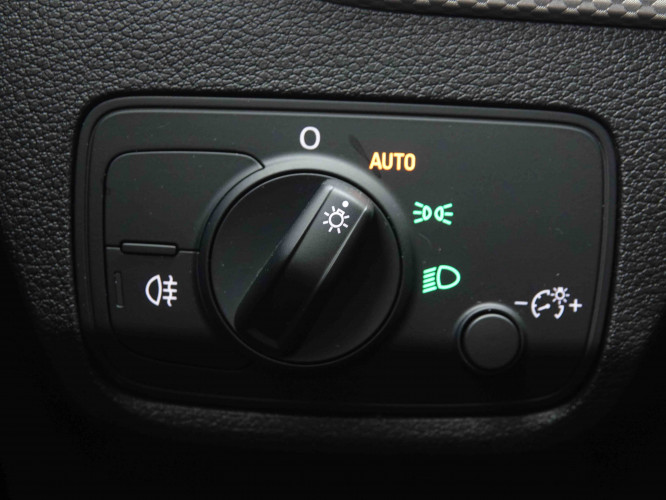 AUDI_AUDI_Q2_2549160_9.jpg