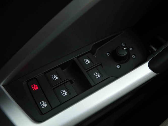AUDI_AUDI_Q3_2653680_21.jpg