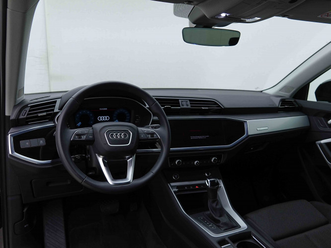 AUDI_AUDI_Q3_2655269_9.jpg AUDI_AUDI_Q3_2655269_9.jpg