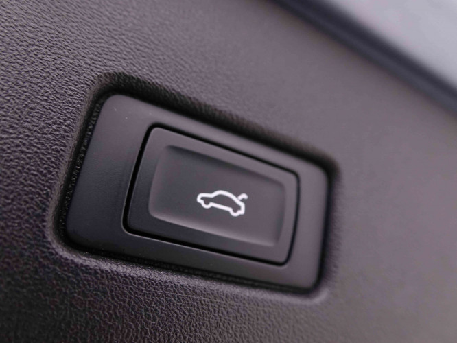 AUDI_AUDI_Q4 E_TRON_2548893_6.jpg