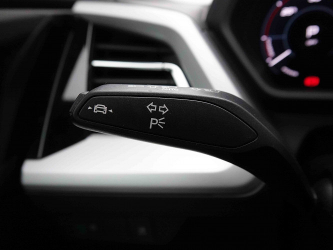 AUDI_AUDI_Q4 E_TRON_2652121_16.jpg