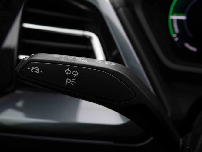 AUDI_AUDI_Q4 E_TRON_2652905_17.jpg