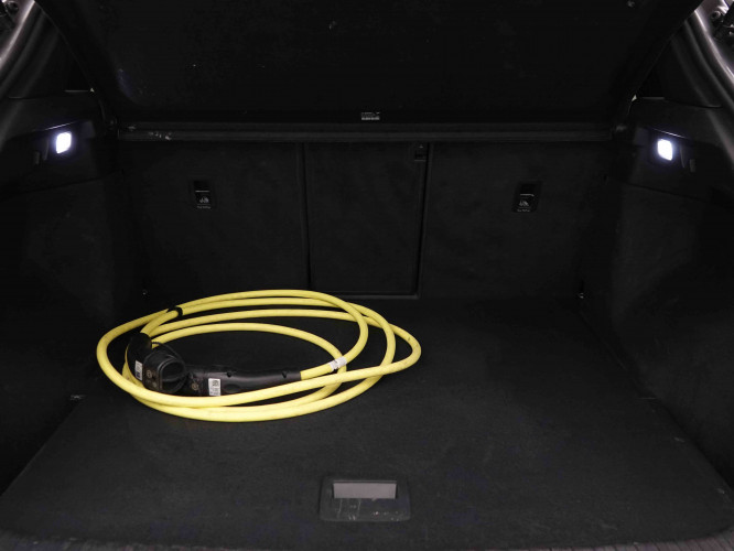 AUDI_AUDI_Q4 E_TRON_2652905_5.jpg