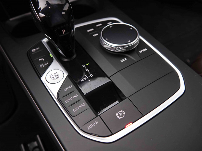 BMW_BMW_1_2548707_17.jpg