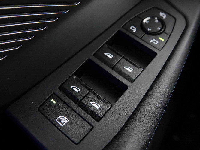 BMW_BMW_1_2652926_74.jpg BMW_BMW_1_2652926_74.jpg