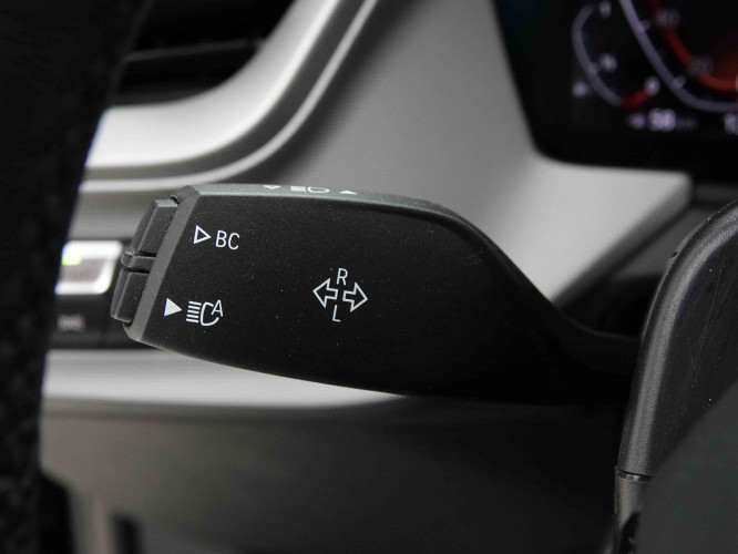 BMW_BMW_1_2652986_17.jpg