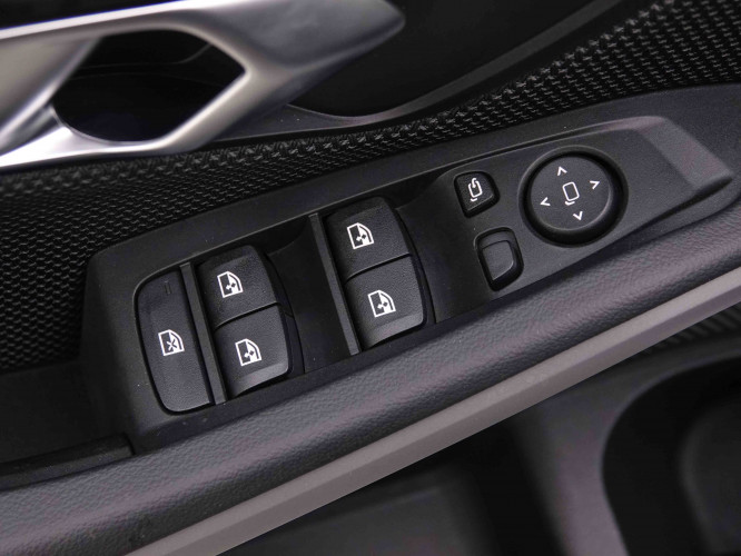 BMW_BMW_3_2548176_26.jpg