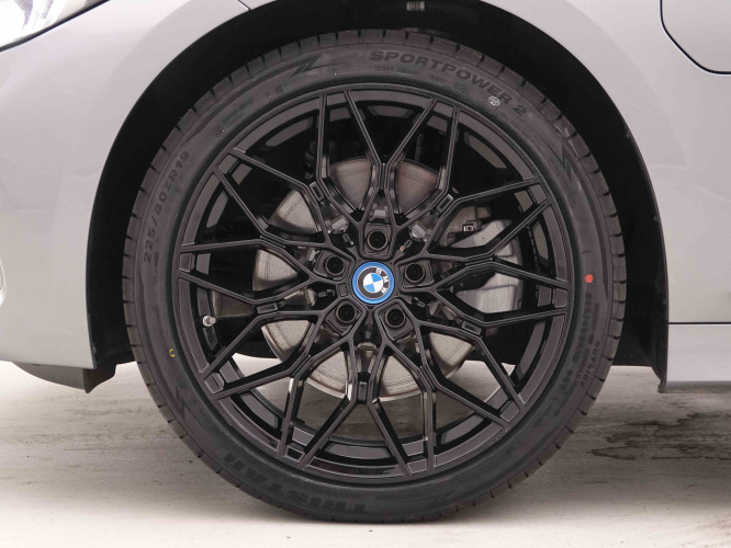 BMW_BMW_3_2548176_27.jpg
