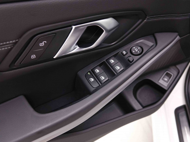 BMW_BMW_3_2549086_22.jpg