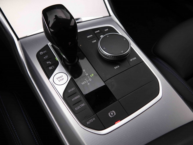 BMW_BMW_3_2550266_18.jpg BMW_BMW_3_2550266_18.jpg