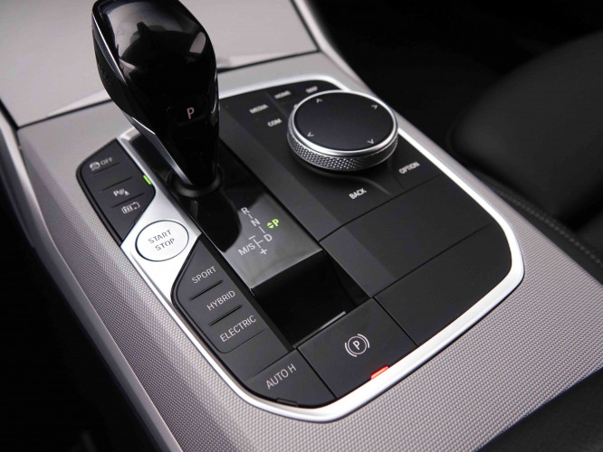 BMW_BMW_3_2550882_16.jpg BMW_BMW_3_2550882_16.jpg