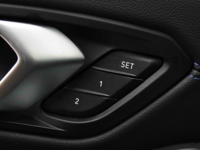 BMW_BMW_3_2654394_23.jpg