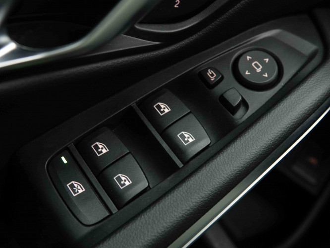 BMW_BMW_3_2654398_22.jpg