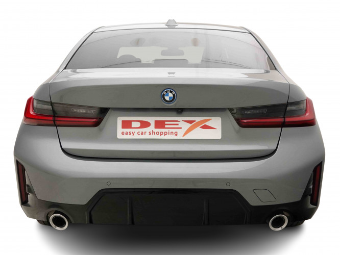 BMW_BMW_3_2654398_4.jpg
