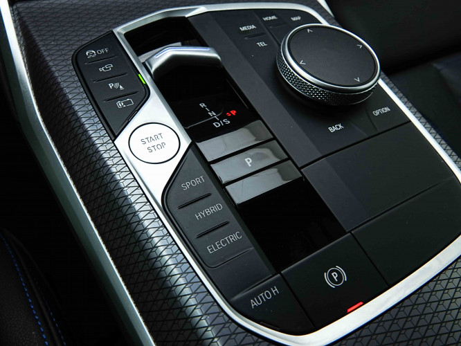 BMW_BMW_3_2654496_16.jpg