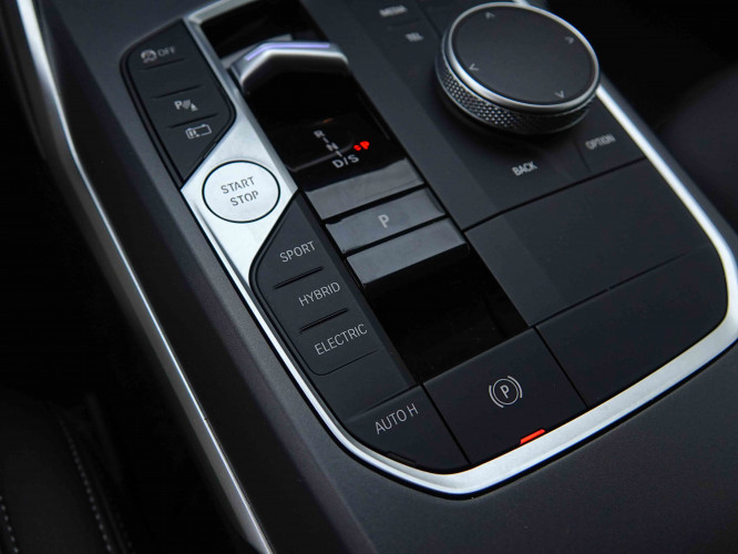 BMW_BMW_3_2654938_15.jpg
