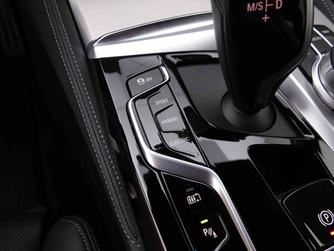 BMW_BMW_5_2548392_20.jpg