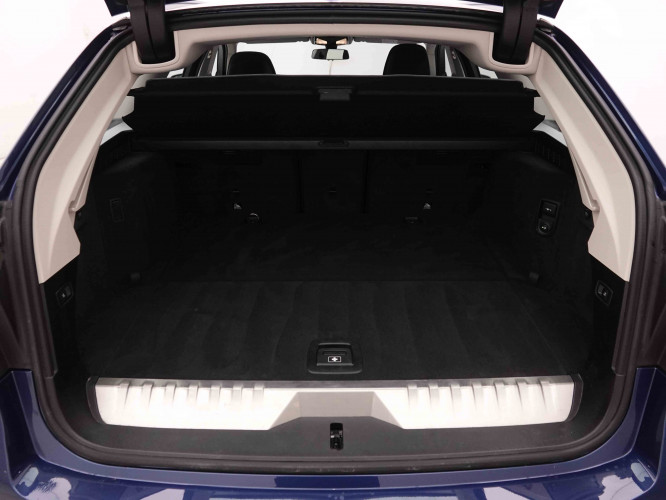 BMW_BMW_5_2550300_5.jpg BMW_BMW_5_2550300_5.jpg