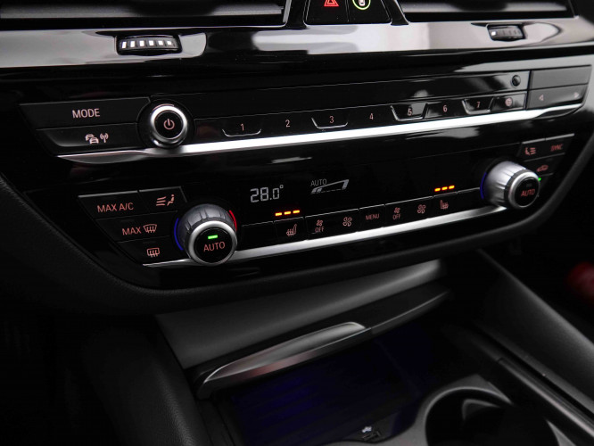 BMW_BMW_5_2550301_17.jpg BMW_BMW_5_2550301_17.jpg