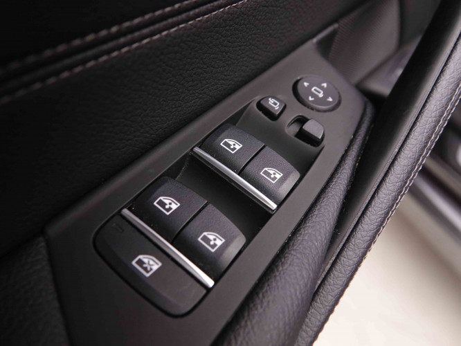 BMW_BMW_5_2550301_24.jpg BMW_BMW_5_2550301_24.jpg