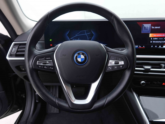 BMW_BMW_I4_2655272_10.jpg
