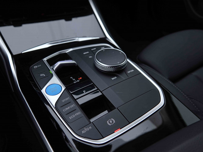 BMW_BMW_I4_2655272_16.jpg