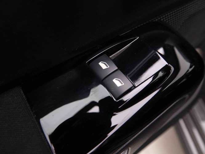 CITROEN_CITROEN_C3_2550402_17.jpg CITROEN_CITROEN_C3_2550402_17.jpg
