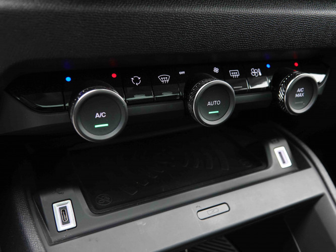 CITROEN_CITROEN_C4 X_2550575_16.jpg