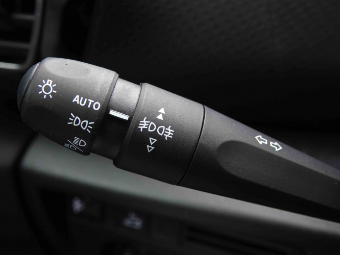 CITROEN_CITROEN_C4 X_2550575_18.jpg