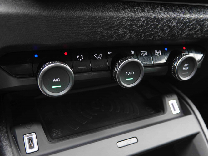 CITROEN_CITROEN_C4 X_2551035_15.jpg