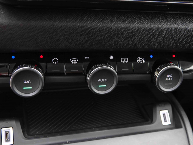 CITROEN_CITROEN_C4 X_2652643_13.jpg