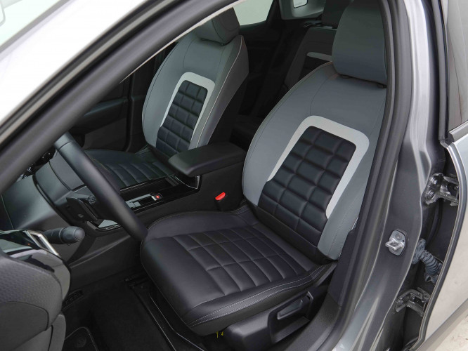 CITROEN_CITROEN_C4 X_2653785_6.jpg