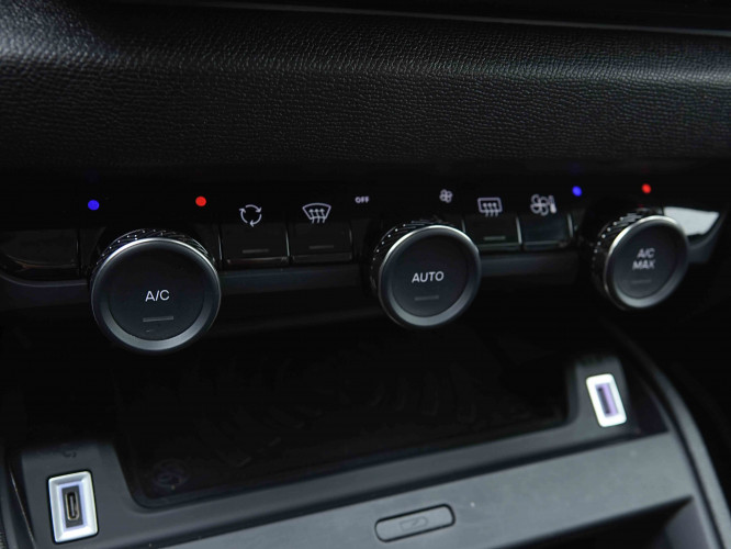 CITROEN_CITROEN_C4 X_2655109_13.jpg