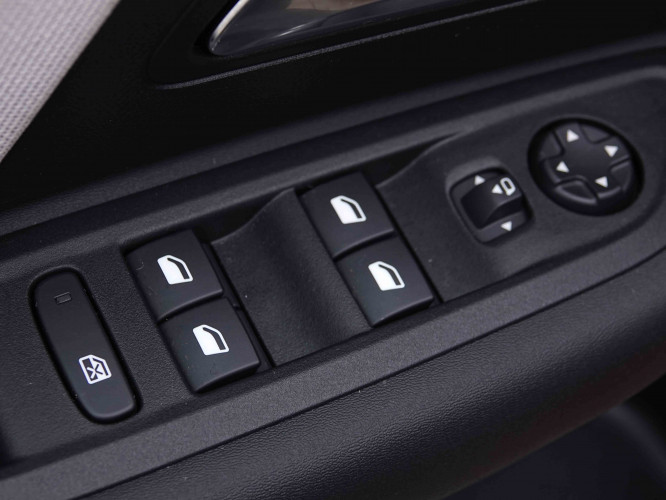 CITROEN_CITROEN_C4 X_2655639_20.jpg CITROEN_CITROEN_C4 X_2655639_20.jpg