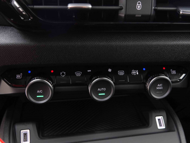 CITROEN_CITROEN_C4_2548669_13.jpg