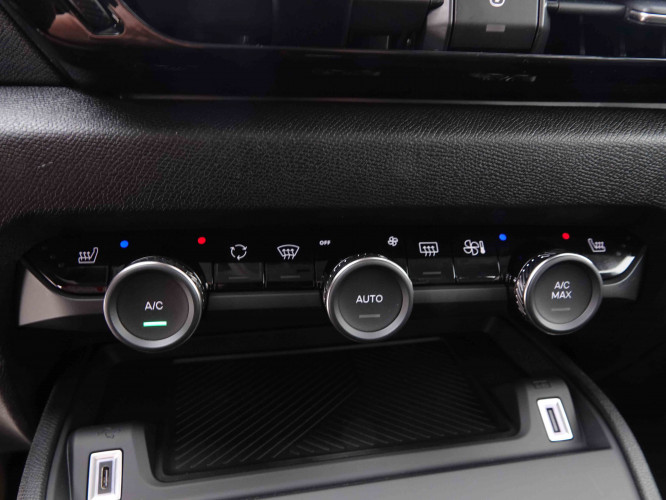 CITROEN_CITROEN_C4_2548670_13.jpg