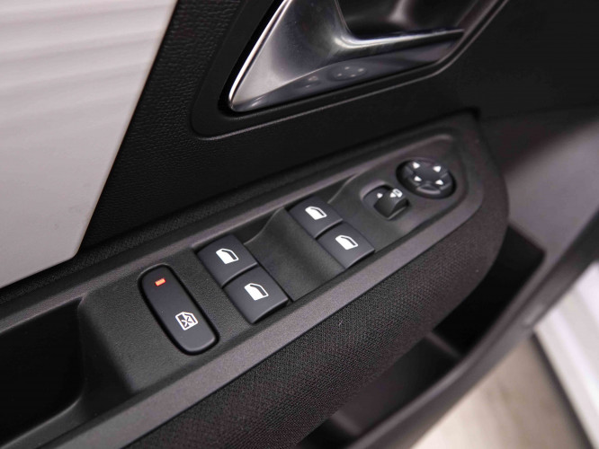 CITROEN_CITROEN_C4_2548980_20.jpg