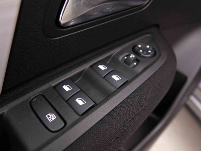 CITROEN_CITROEN_C4_2548983_20.jpg