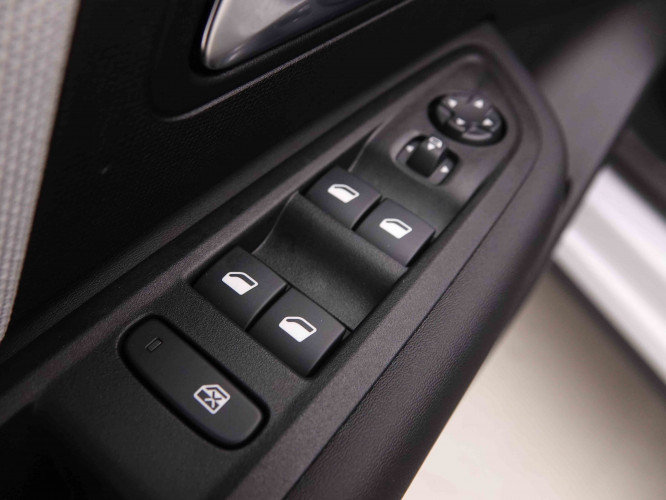 CITROEN_CITROEN_C4_2549646_21.jpg CITROEN_CITROEN_C4_2549646_21.jpg